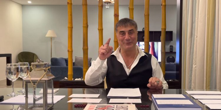 استطلاع رأي: غالبية الأتراك يصدقون زعيم المافيا سادات بكر