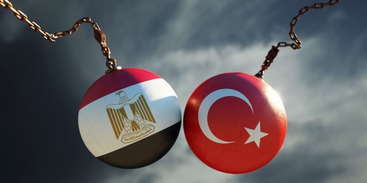 أنقرة تخطب ودّ القاهرة.. أردوغان يتحدث عن صفحة جديدة ووزير خارجيته يتوقع لقاءً مع نظيره المصري