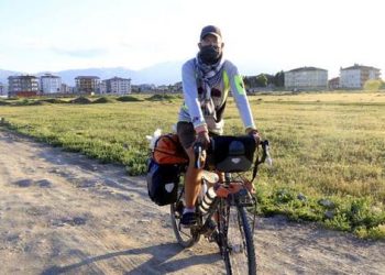 سائح سويسري يقطع بالدراجة مسافة 7 آلاف كلم في تركيا