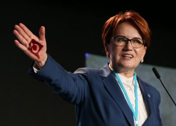 المرأة الحديدية “ميرال أكشينار” تمتلك دليلًا على صحة ادعاءات “سادات بكر”