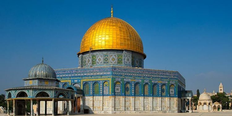 روسيا تعترض على محاولات إسرائيل تغيير وضع القدس واقول إنها غير قانونية ولاغية