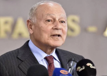 أبو الغيط في باريس للمطالبة بإعفاء السودان من ديونه