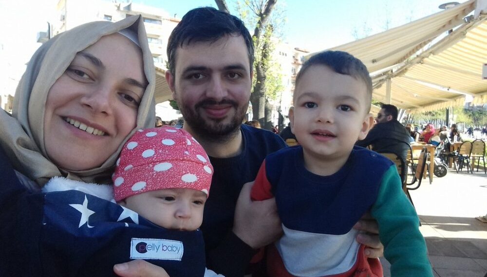 تركيا.. اعتقال سيدة فقدت زوجها وطفليها غرقًا في بحر إيجه