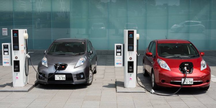 دراسة: واحد من كل 5 تراجعوا عن استخدام السيارات الكهربائية