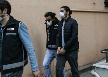 تركيا.. ملاحقة 19 شخصًا في حملة أمنية ضد حركة الخدمة