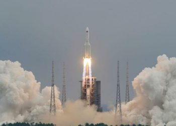 هل يسقط الصاروخ الصيني على إسطنبول؟