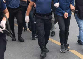 تركيا.. قرارات اعتقال بحق 33 من الدرك