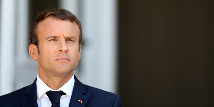ماكرون: رغم الهدوء النسبي للتوترات مع تركيا سنبقى حذرين