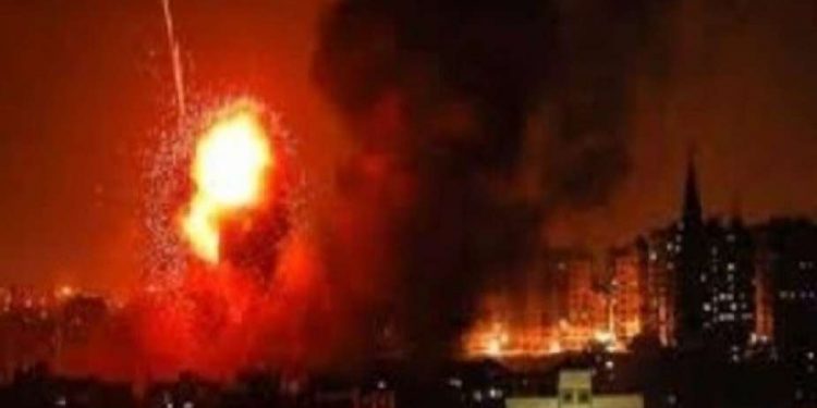 “حماس”: القصف الإسرائيلي على غزة استعراض للحكومة الجديدة