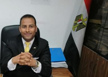 ثلاث بنات مصريات (من النماذج المضيئة بالمجتمع)