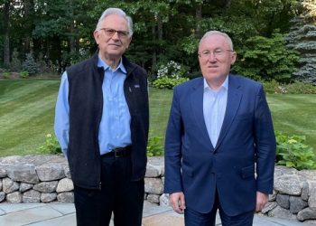 لماذا زار سفير تركيا في واشنطن رجل أعمال طاردته حكومة أردوغان؟