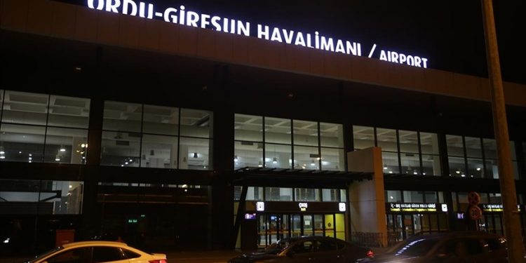 “قنبلة” تعطل الرحلات الجوية في مطار تركي
