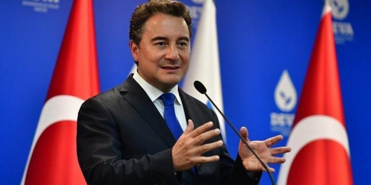 باباجان يقترح تعيين أردوغان رئيسًا للبنك المركزي!