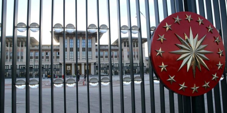 تركيا.. 800 مليون ليرة نفقات إضافية للقصر الرئاسي