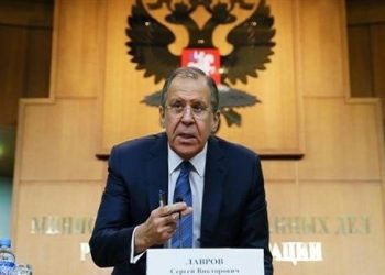 لافروف: يجب إشراك قيادة “الجيش الوطني” وممثلي النظام السابق في التسوية الليبية