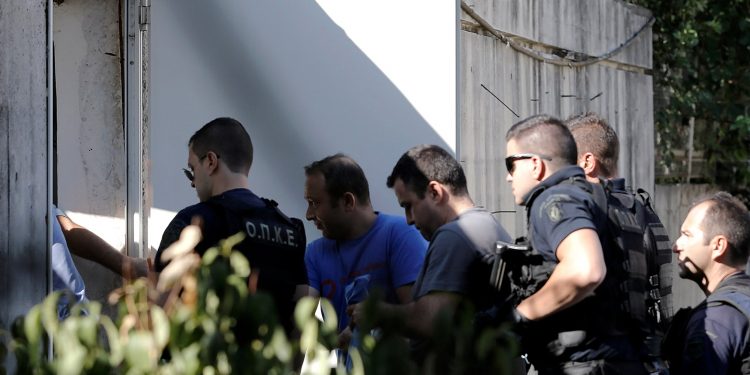 تركيا تعتقل نحو 1500 مهاجر قرب الحدود مع إيران