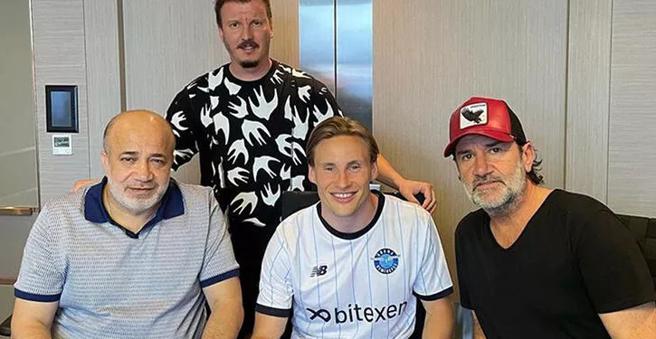 أضنة دمير سبور التركي ينجح في ضم النرويجي جوناس سفينسون