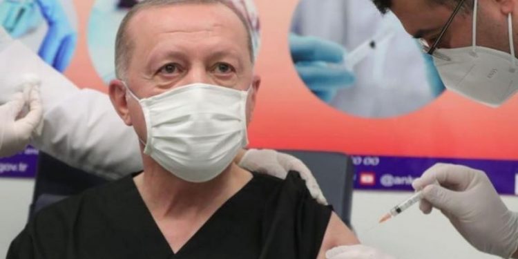 أردوغان يتراجع عن كذبه بخصوص لقاح كورونا