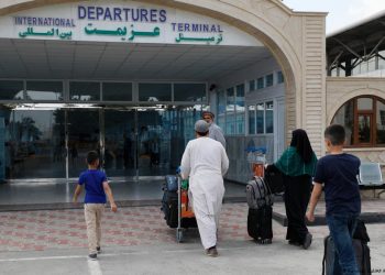 تركيا وقطر تفاوضان طالبان لتشغيل مطار كابول