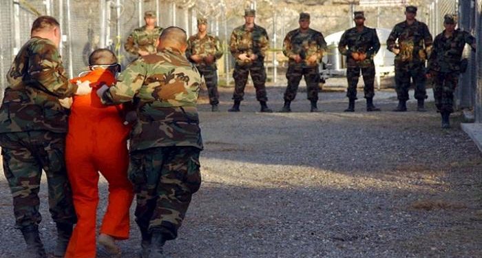 نواب أمريكيون يطالبون بإغلاق سجن غوانتانامو