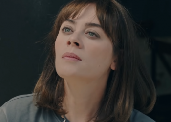 ممثلة تركية تطالب بالإفراج عن حامل بشهرها الثامن