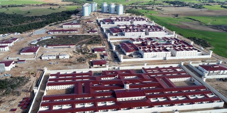 فورين بوليسي: تعداد سجون تركيا ينمو بشكل سريع في عهد أردوغان