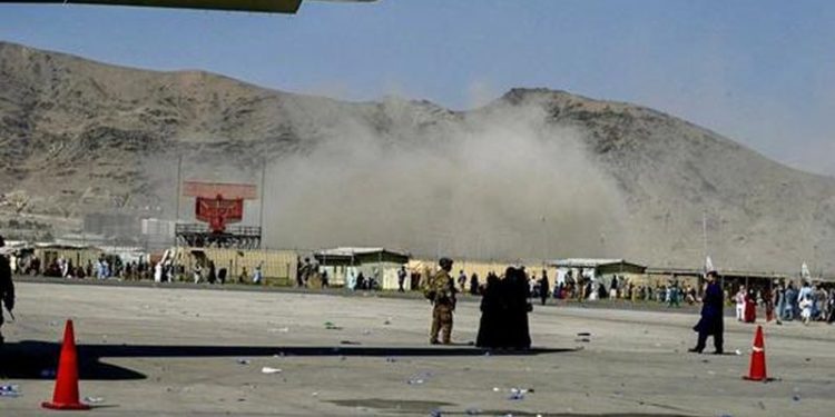 انفجاران اثنان في محيط مطار كابول