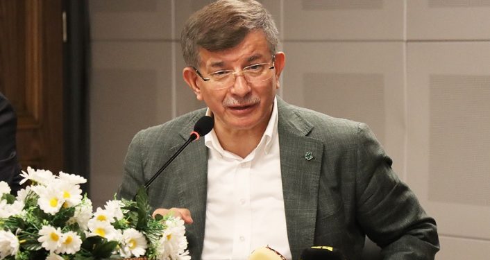 داود أوغلو: بريطانيا تنتهك سيادة تركيا 