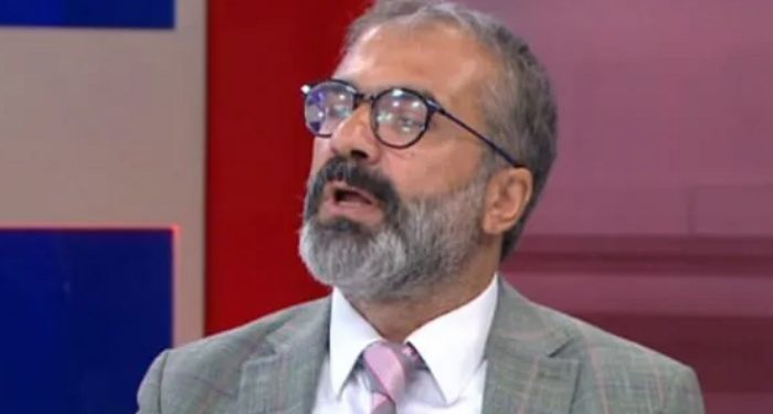 تركيا.. بروفيسور مقرب للحزب الحاكم يشتكي الرقابة على مقالاته!