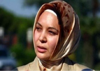 صحفية تركية مقربة للحزب الحاكم تحذر من محاولة انقلاب!