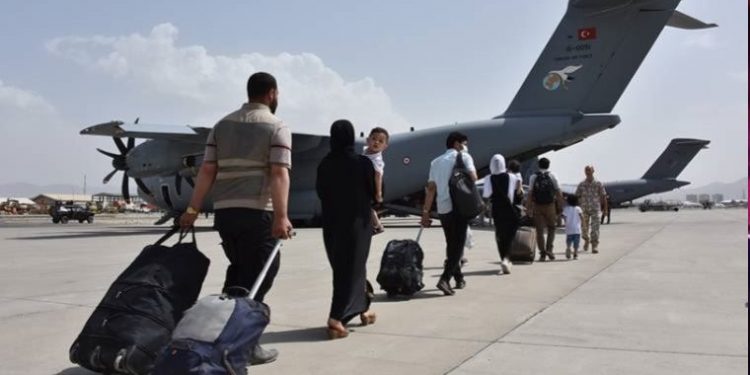 تركيا تطلب تكاليف الرحلة ممن تم إجلائهم من أفغانستان!