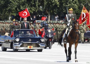 تركيا.. إنفاق 150 مليون ليرة تركية لحماية أردوغان 