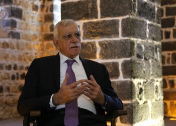 قيادي كردي: لا مستقبل لنا مع العدالة والتنمية