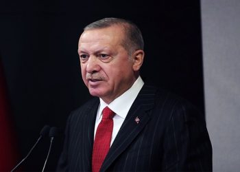 أردوغان يتهم الطلاب الجامعيين بالكذب