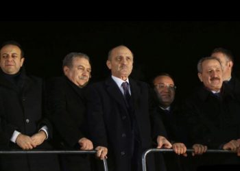 المعارضة تطالب بلجنة برلمانية للتحقيق في فساد وزراء أردوغان