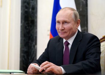 بوتين يهاجم الوجود التركي في سوريا