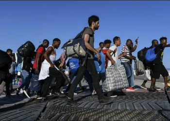 46% من أنصار حزب أردوغان يلومون حزبهم في أزمة اللاجئين