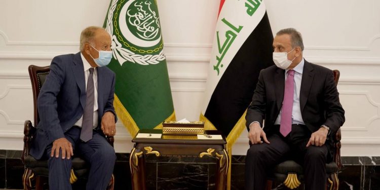 الكاظمي يدعو الجامعة العربية لمراقبة الانتخابات في العراق