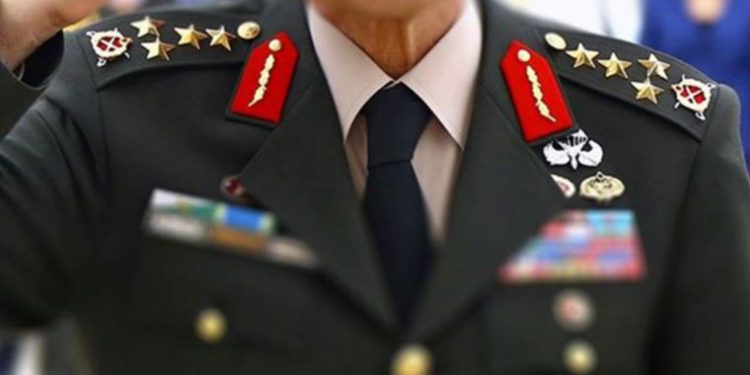 صحفي تركي يكشف استقالة 5 جنرالات من الجيش!