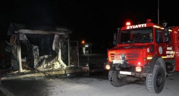 تركيا.. عامل يشعل النيران في معدات الشركة بعد فصله