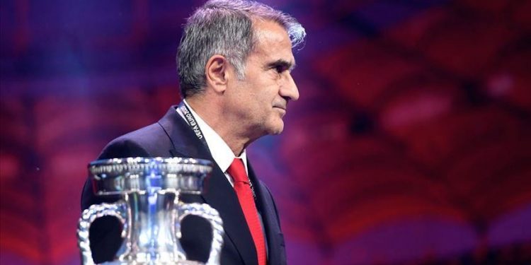 تركيا تستغني عن خدمات مدرب منتخبها الأول “جونيش”