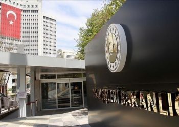 هل فشلت الخارجية التركية في عرقلة طرد أردوغان للسفراء الأجانب؟