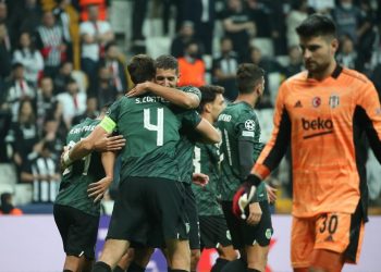 بشكتاش التركي يتعرض لهزيمة مدوية من فريق برتغالي