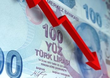 تركيا.. الليرة تهبط.. وحديث عن فقدان الثقة بمحافظ البنك المركزي