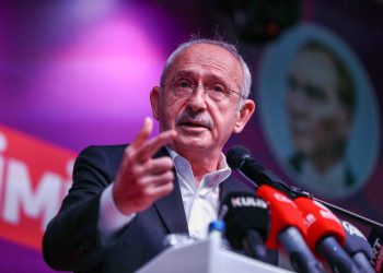 زعيم المعارضة: أردوغان يصطنع مبررات للاقتصاد الذي دمره