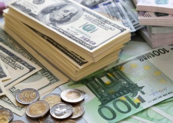 تركيا.. الدولار يتخطى 9.35 ليرة!