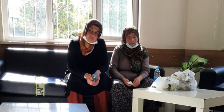 اعتقال والدة سجينة تركية مريضة بالسرطان!