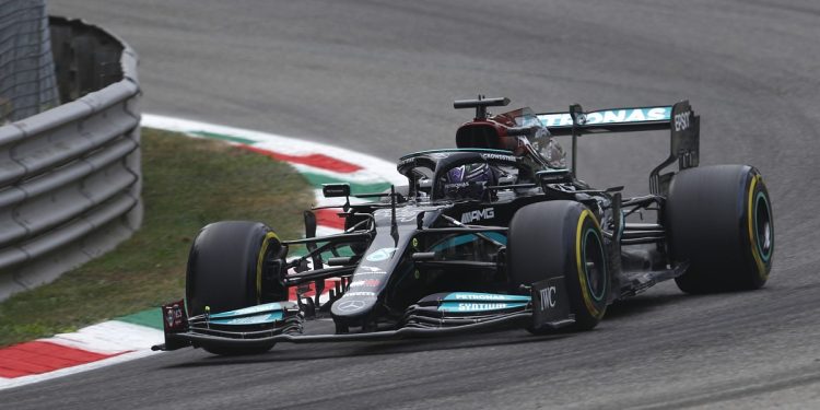 في جولة التجارب الحرة الأولى لسباق جائزة تركيا الكبرى.. هاميلتون الأسرع