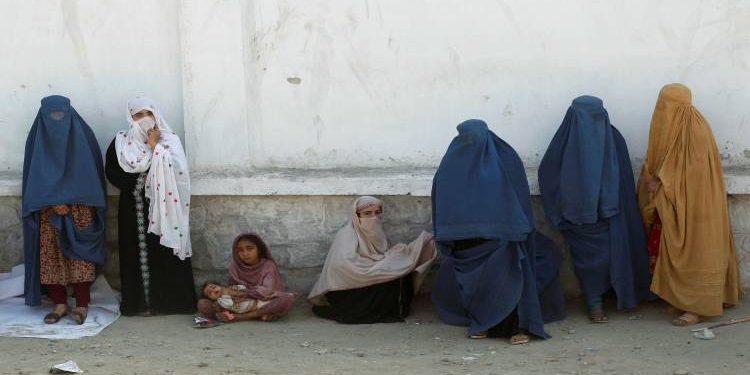 “في الحضيض”.. تقرير يرصد أوضاع المرأة في أفغانستان بعد سيطرة طالبان