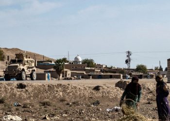 مقاتلون سوريون يحتشدون للانضمام لهجوم تركي محتمل على مقاتلين أكراد